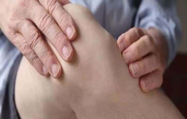 تمام علل و راه های درمان تق تق زانو در جوانان